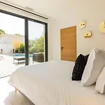 בית נופש Yuna Mediterranean Charm & Elegance *