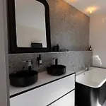 Yuna Mediterranean Charm & Elegance בית נופש *