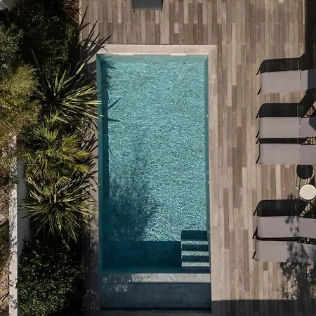 Yuna Heated Swimming Pool *