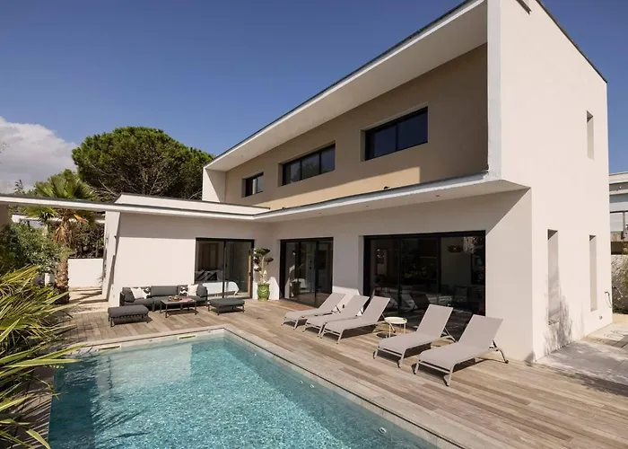 Villa Yuna Mediterranean Charm & Elegance