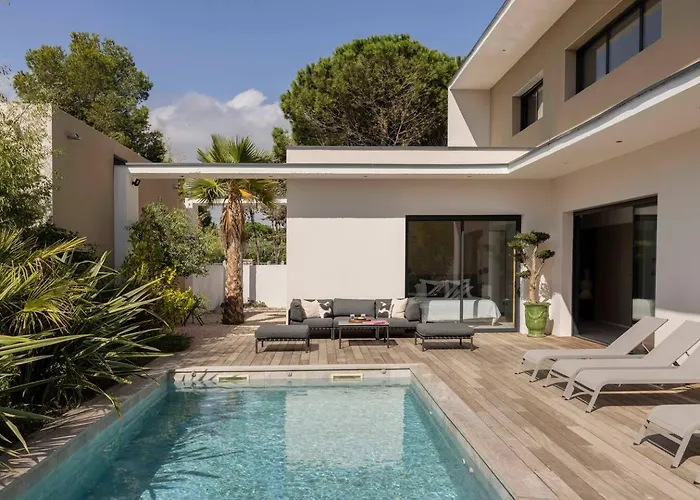 Villa Yuna Mediterranean Charm & Elegance